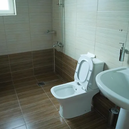 Haliti Hotel 3*